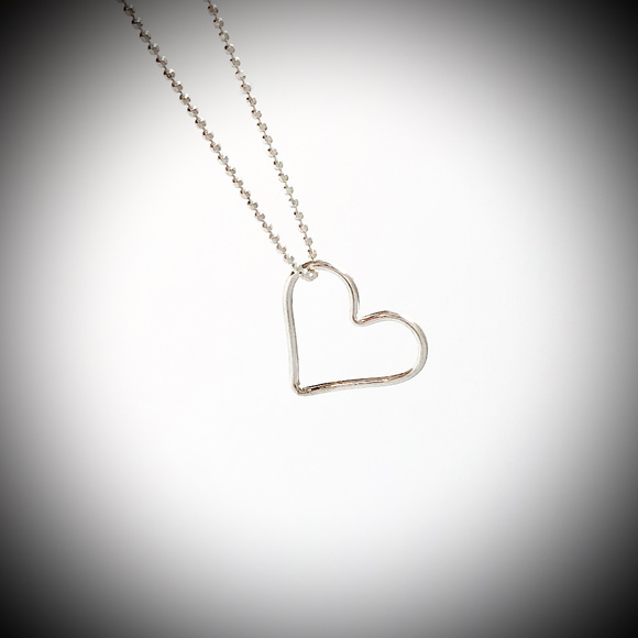 Dainty NWT Italian Sterling Silver Chain Heart Charm Necklace - Picture 5 of 9